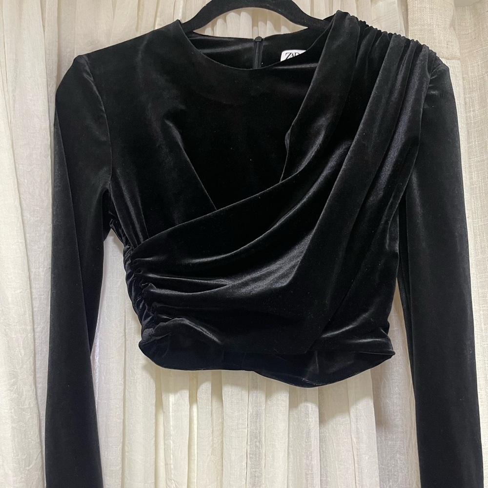 Black velvet  crop top
